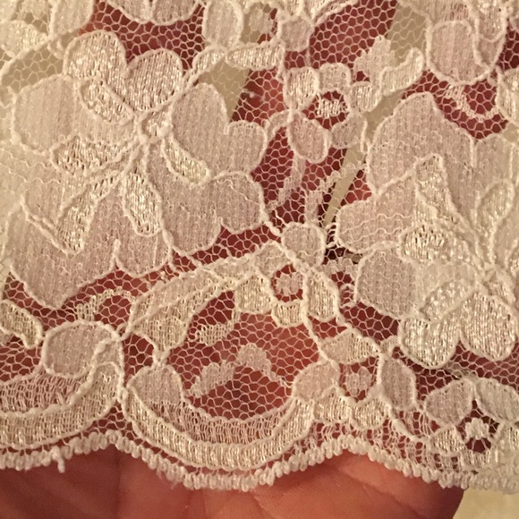 VINTAGE WHITE NYLON WHITE LACE SLIP - Picture 3 of 4